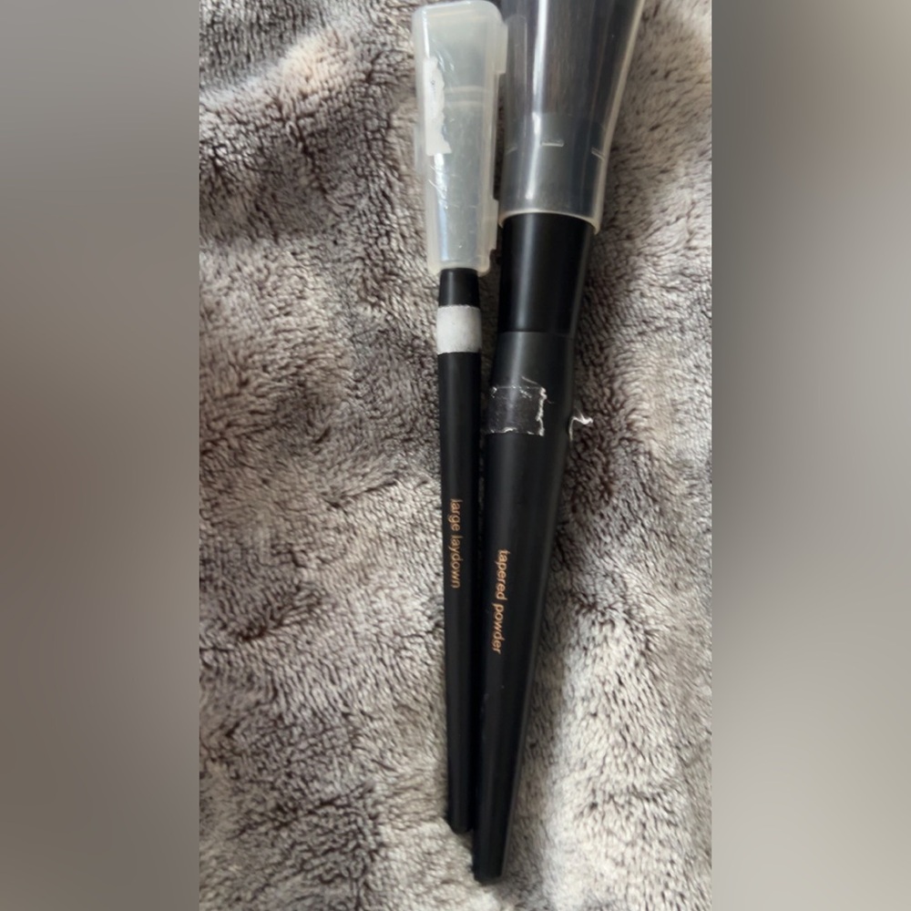 Brand new Sonia Kashuk set of Black Powder Makeup Brushes